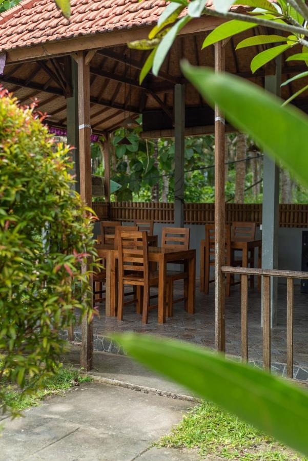Sindhu Mesari Bungalow Toyapakeh Εξωτερικό φωτογραφία